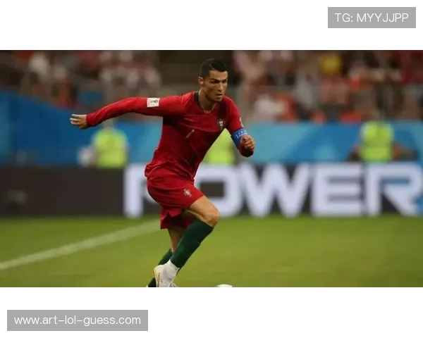 足球球星被鲨鱼咬伤事件回顾 揭秘惊险瞬间与背后故事